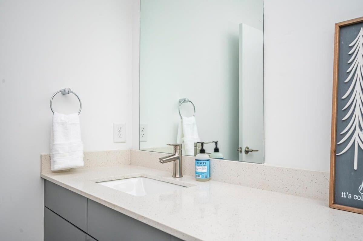 New Downtown Atl Condo Washer Dryer 542Blvd Атланта Экстерьер фото